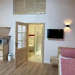 אורחן Carolinger Huettendorf Weyer (Limburg-Weilburg)