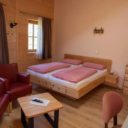 Carolinger Huettendorf Inn 3*