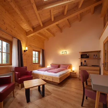 Inn Carolinger