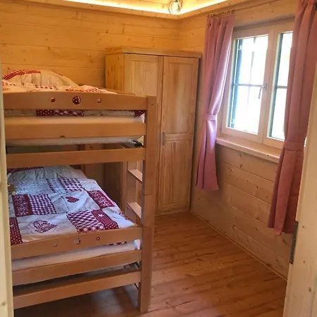 Carolinger Huettendorf Inn