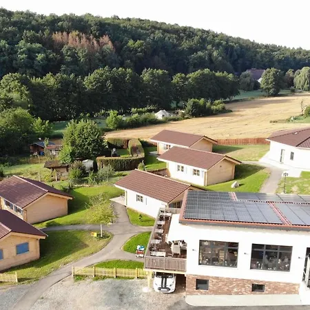 Carolinger Huettendorf Inn