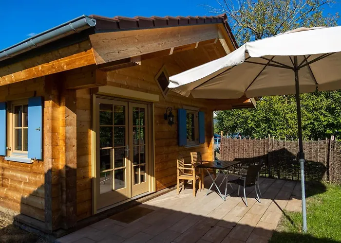 여관 Carolinger Huettendorf