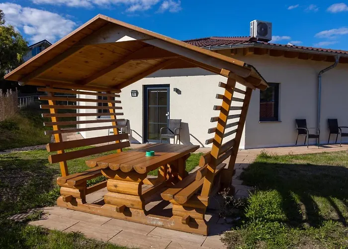 Inn Carolinger Huettendorf