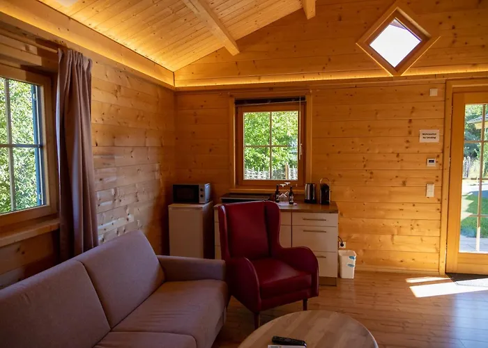 여관 Carolinger Huettendorf