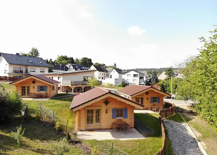 Carolinger Huettendorf