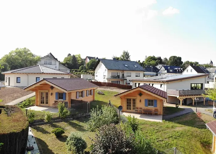 Carolinger Huettendorf