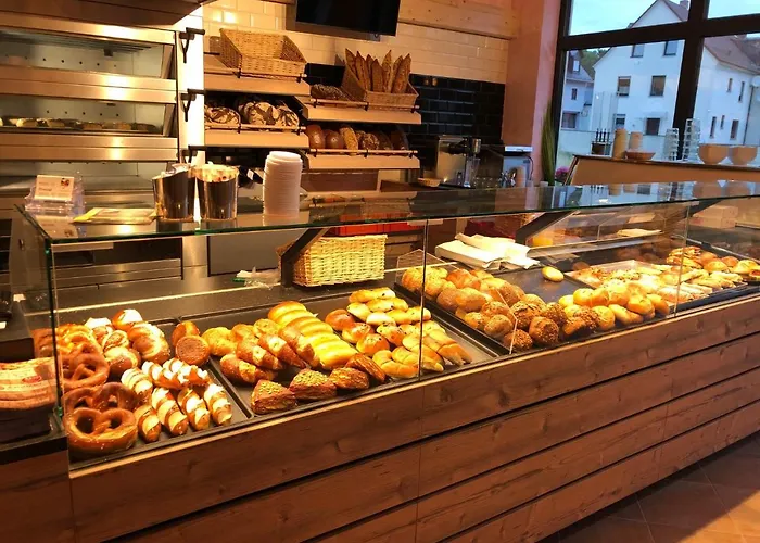 여관 Carolinger Huettendorf