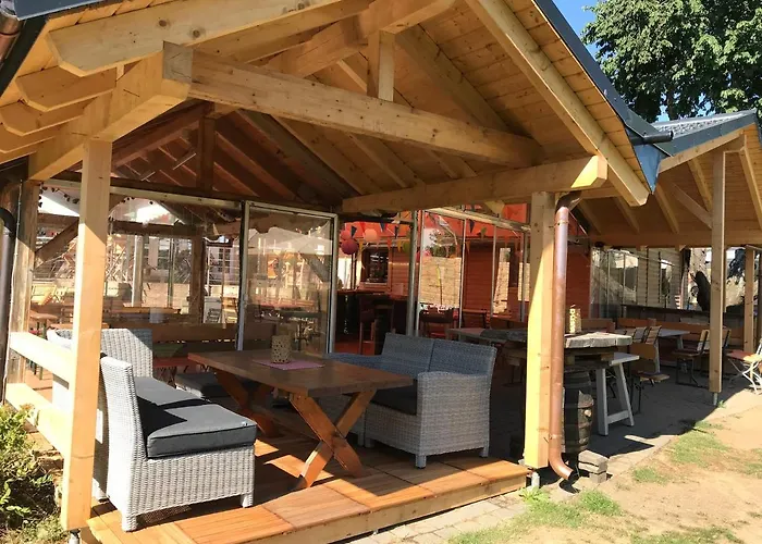 Carolinger Huettendorf 宾馆 3*