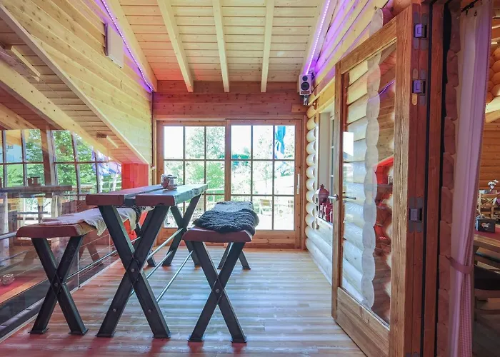 Carolinger Huettendorf 여관