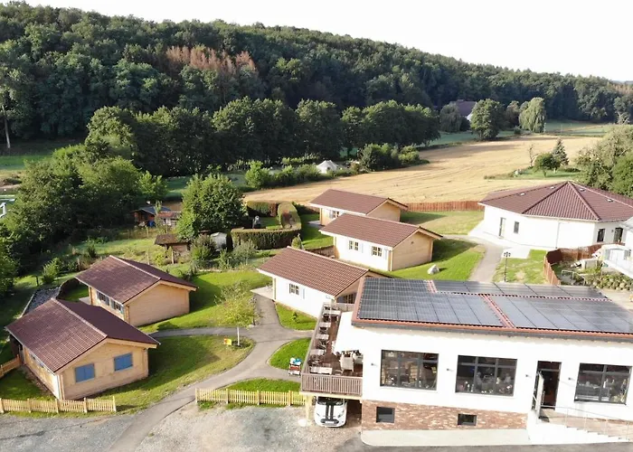 Carolinger Huettendorf 여관