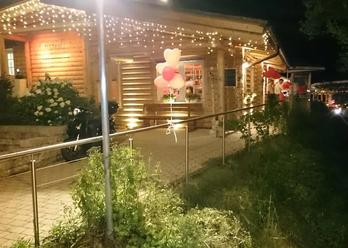 Carolinger Huettendorf 宾馆